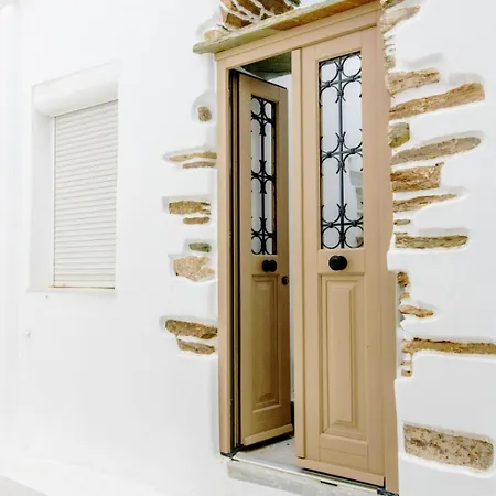 4twaves Downtown House - Entire Lejlighed Tínos