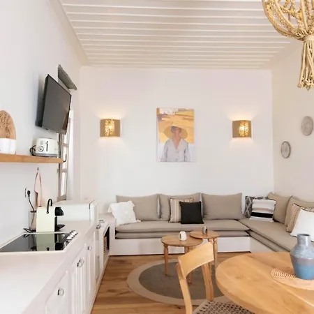 アパート 4twaves Downtown House - Entire Tínos